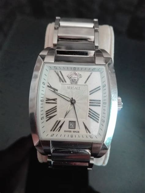 versace tuch ebay|F Vintage Gents Versace WLQ99 Date Quartz Wristwatch .